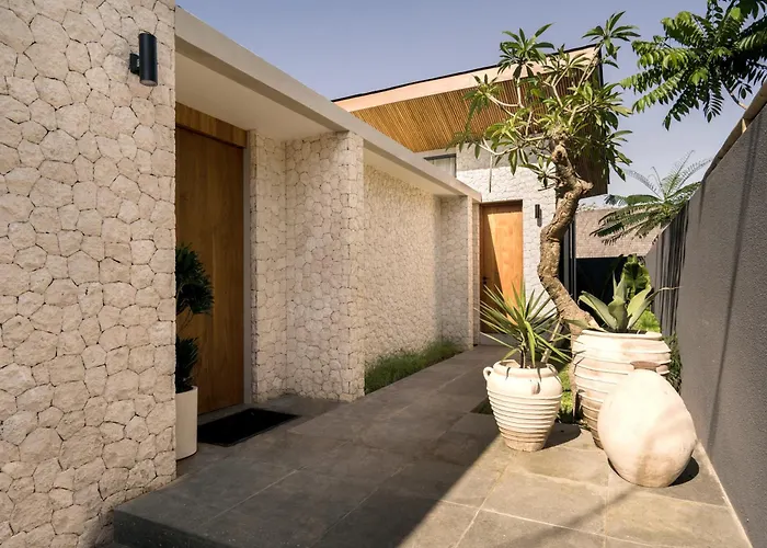 Villa Zara Spacious, Chic And Classy 2 Bedroom 5 Minutes From Cliff Edge