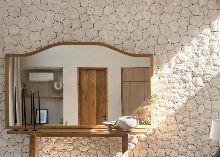 Zara Spacious, Chic And Classy 2 Bedroom 5 Minutes From Cliff Edge Villa