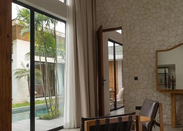 Villa Zara Spacious, Chic And Classy 2 Bedroom 5 Minutes From Cliff Edge Uluwatu (Bali)