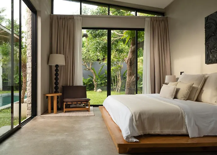 Villa Zara Spacious, Chic And Classy 2 Bedroom 5 Minutes From Cliff Edge *