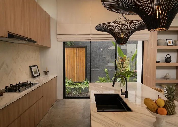 Zara Spacious, Chic And Classy 2 Bedroom 5 Minutes From Cliff Edge Villa Uluwatu (Bali)