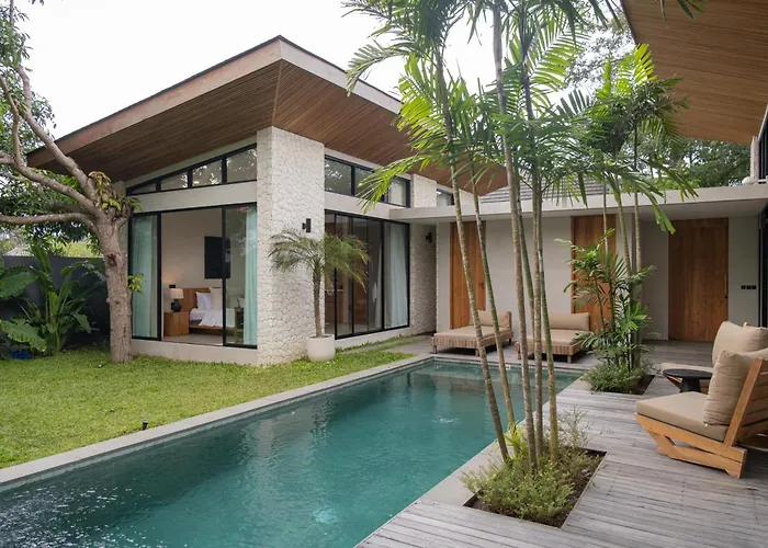 Zara Spacious, Chic And Classy 2 Bedroom 5 Minutes From Cliff Edge Villa *