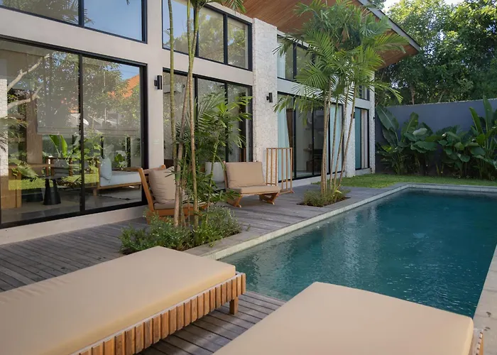 Zara Spacious, Chic And Classy 2 Bedroom 5 Minutes From Cliff Edge Villa